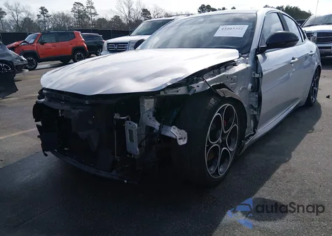 2019 Alfa Romeo Giulia Ti Sport Rwd z USA, uszkodzony, nr VIN ZARFAMBN8K7621462